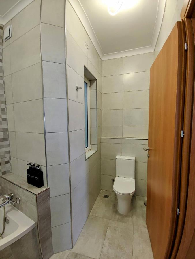 Deggies Apartments - Spacious, Modern Apartment! Naxxar Luaran gambar