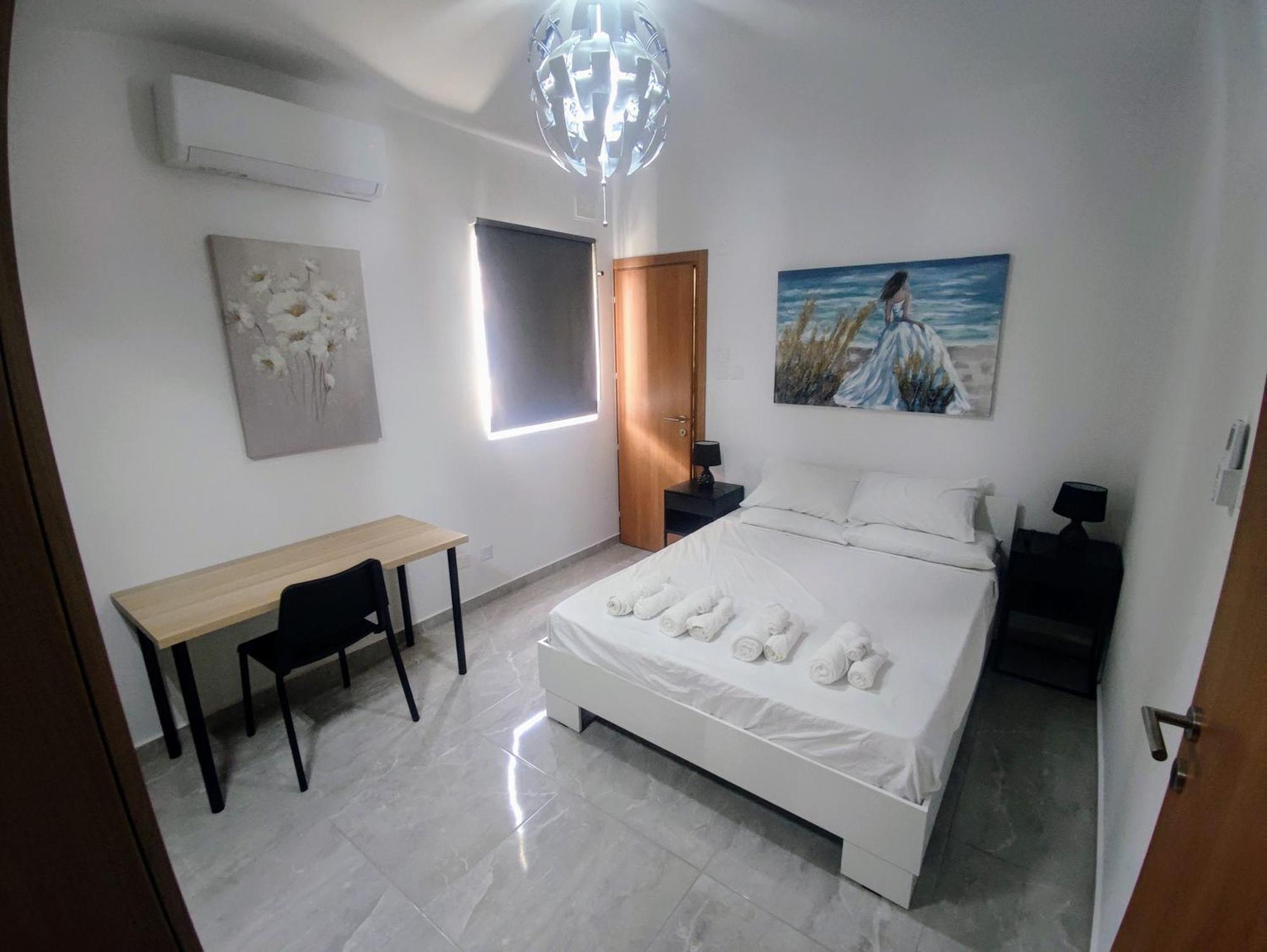 Deggies Apartments - Spacious, Modern Apartment! Naxxar Luaran gambar